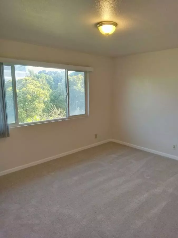 Stanton Ave. 2131 photo 2