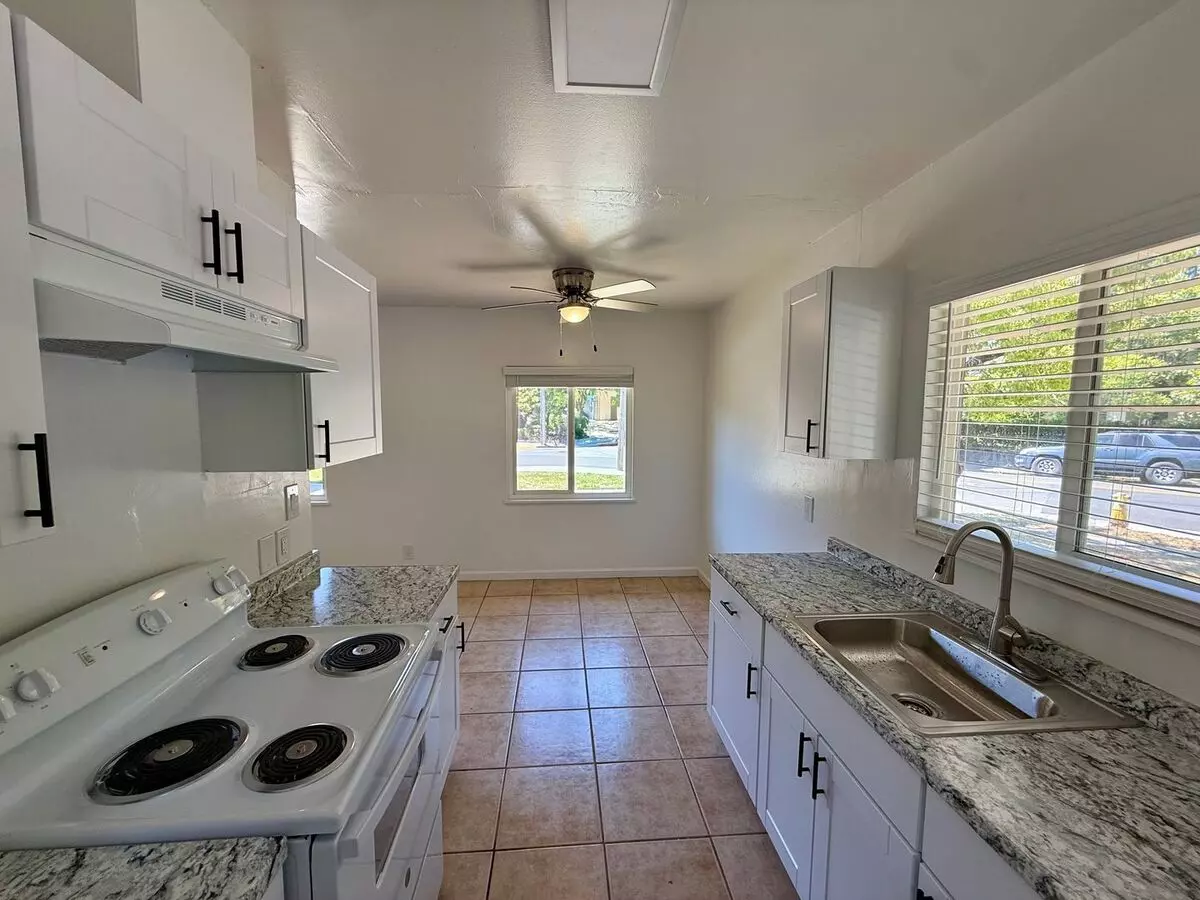 406 Woodland Ave San Rafael, CA 94901 photo 5