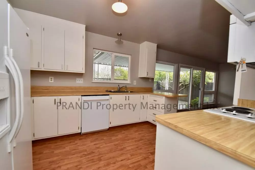 311 Devon Drive, San Rafael, CA 94903 photo 3