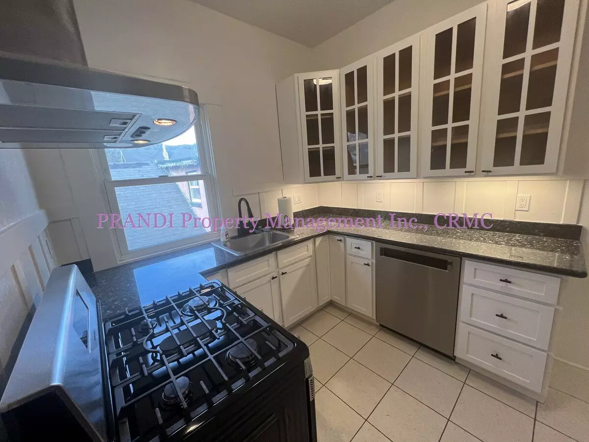 8 G Street, San Rafael, CA 94901 photo 4