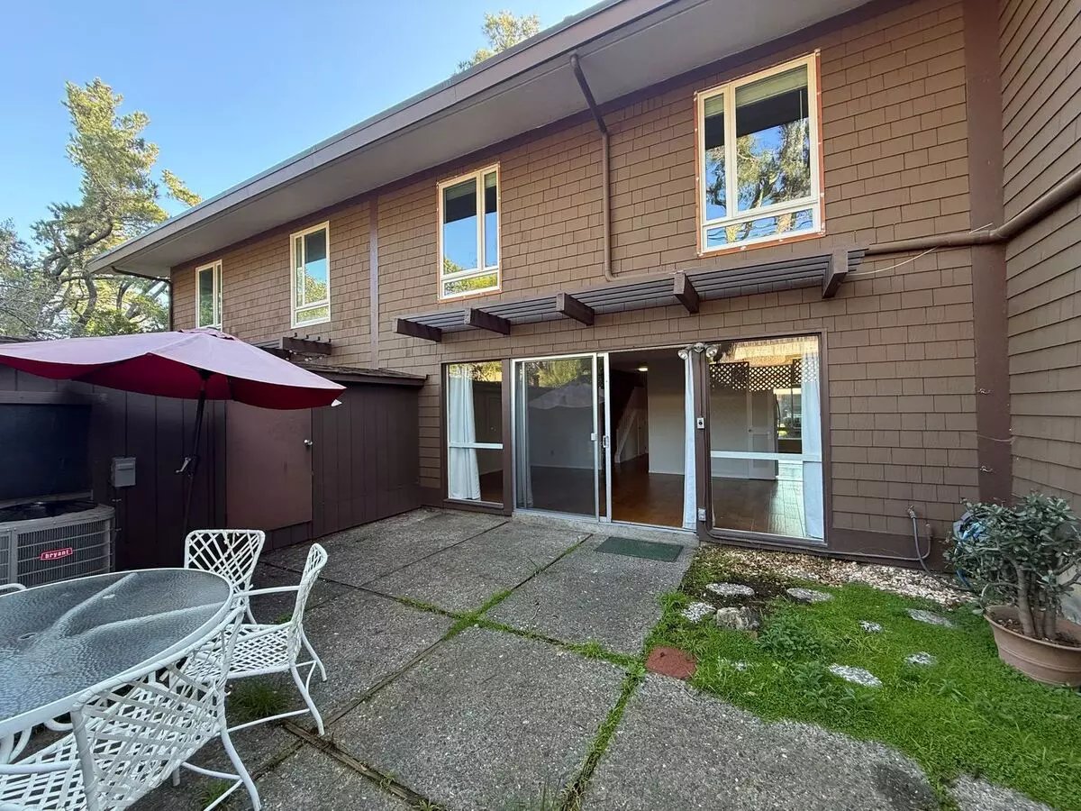 9 Surrey Lane, San Rafael, CA 94903 photo 2