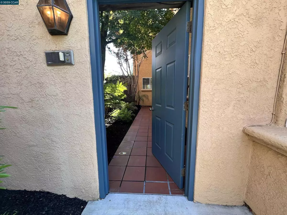 120 Cortona Drive, San Ramon, CA 94582 photo 2