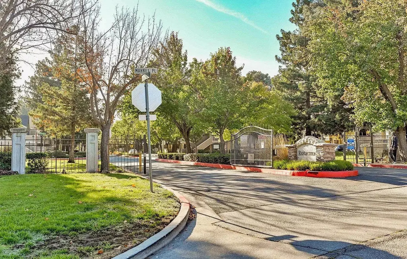 1br/1ba Apartment In Prime Location photo 3