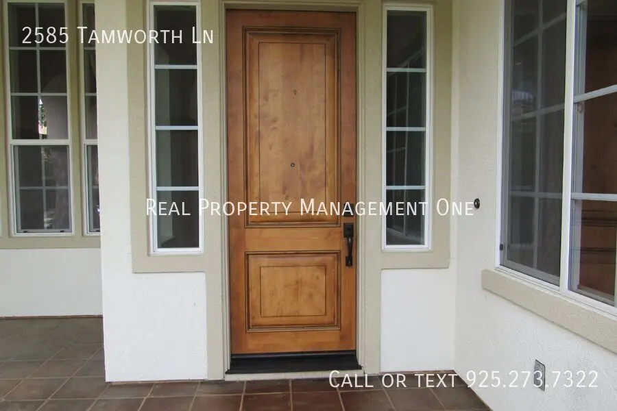 2585 Tamworth Ln photo 5