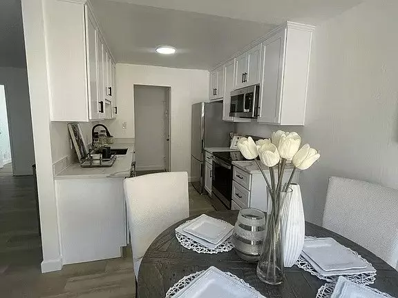 8975 Alcosta Blvd Apt 116 photo 3