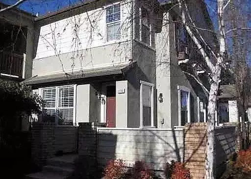 Beautiful Windemere Town Home W/ Den photo 2