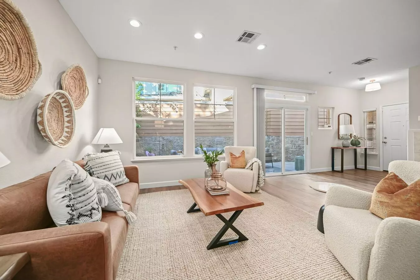 Bright And Spacious, 2bd/2.5ba, Two-story Condo In Oak Creek In San Ramon- Available Now! photo 4