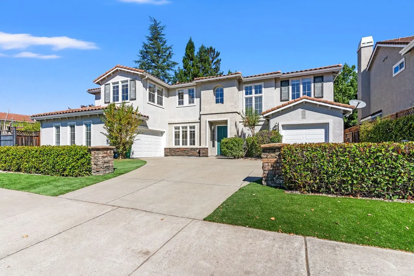 Luxurious 5bd San Ramon Executive Estate | Solar, Tesla Batteries &amp; 3-car Garage photo 2