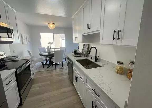 8975 Alcosta Blvd Apt 116 photo 4