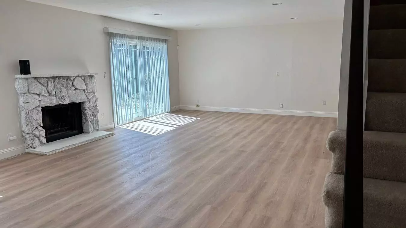 Spacious 4 Bed/2.5 Bath Home In San Ramon photo 2