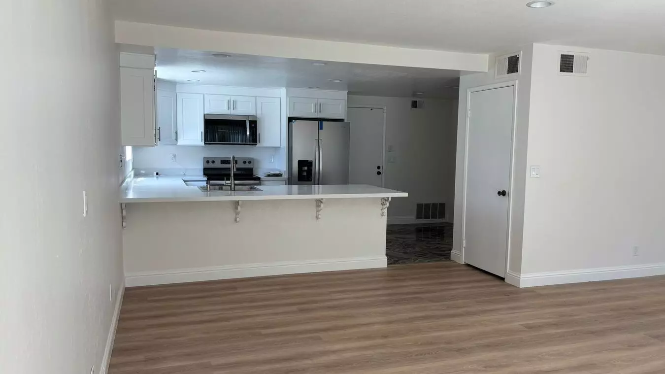 Spacious 4 Bed/2.5 Bath Home In San Ramon photo 5