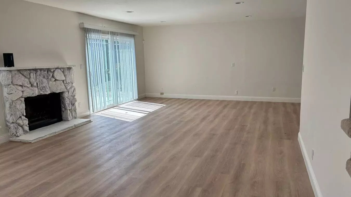 Spacious 4 Bed/2.5 Bath Home In San Ramon photo 3