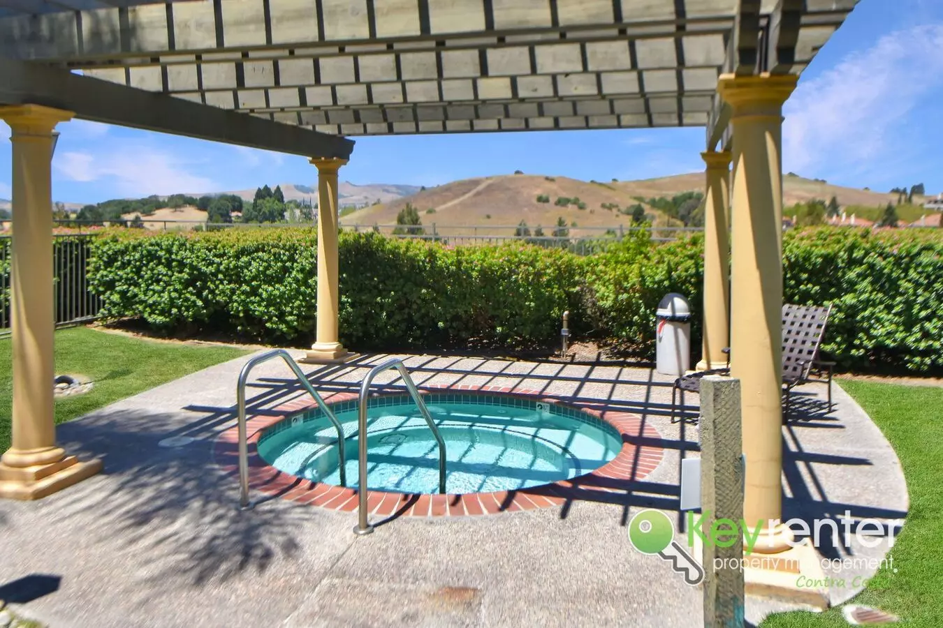 Views And More Views! Beautiful 1 Bedroom Condo Within Gated Community photo 2