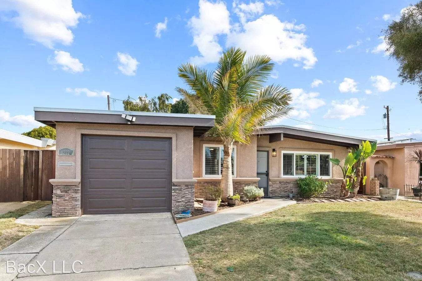 1252 Cabrillo Ave photo 3