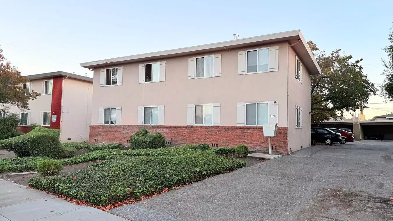 1370 Warburton Ave. photo 5