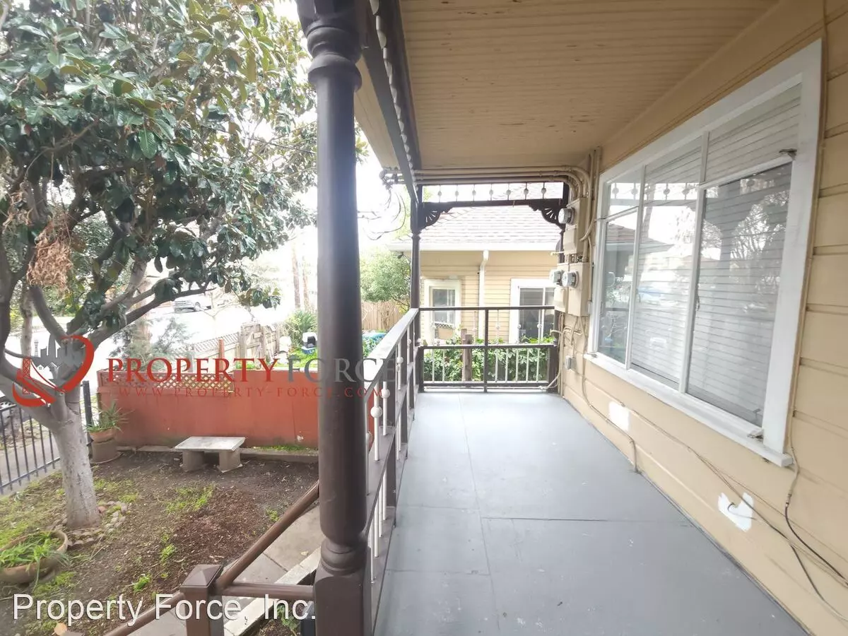 1590 Jackson St photo 4