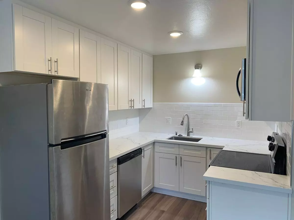 Agate Apartments photo 3