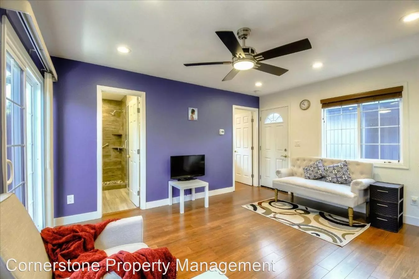 336 338 Burnett Ave photo 4