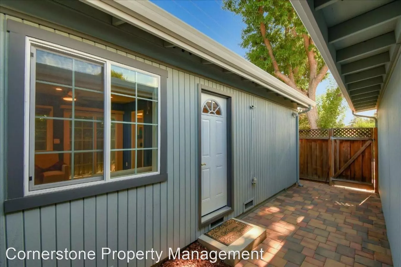 336 338 Burnett Ave photo 3
