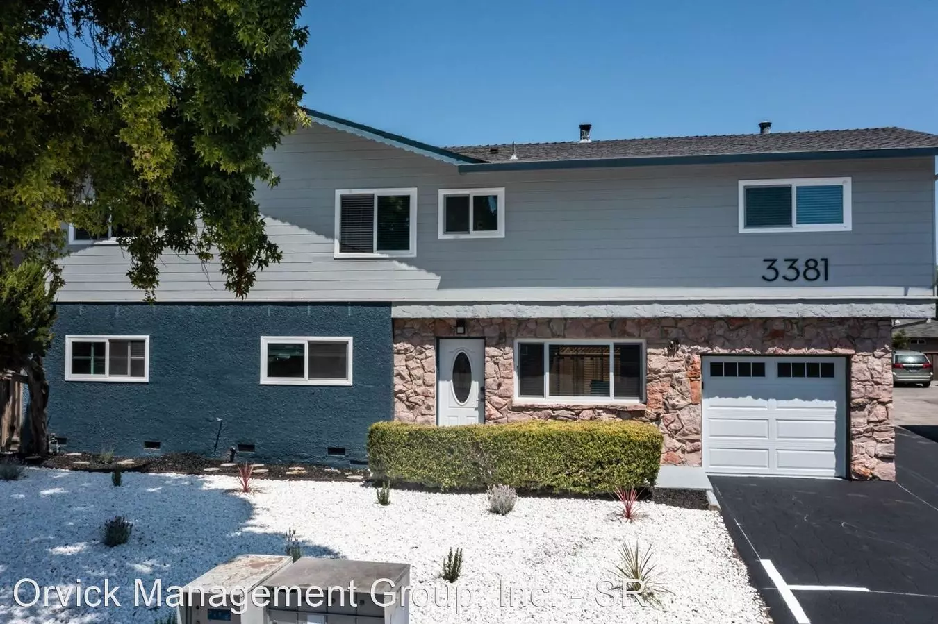 455 - 3381 Monroe photo 2