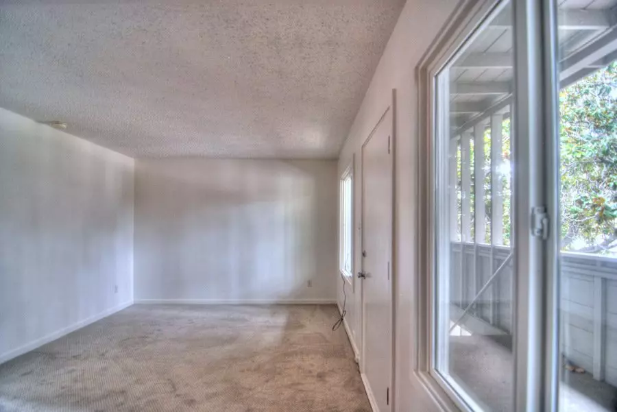 593 Saratoga Avenue, Santa Clara, CA 95050 photo 2