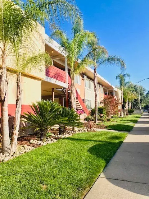 925 Pomeroy Ave. photo 3