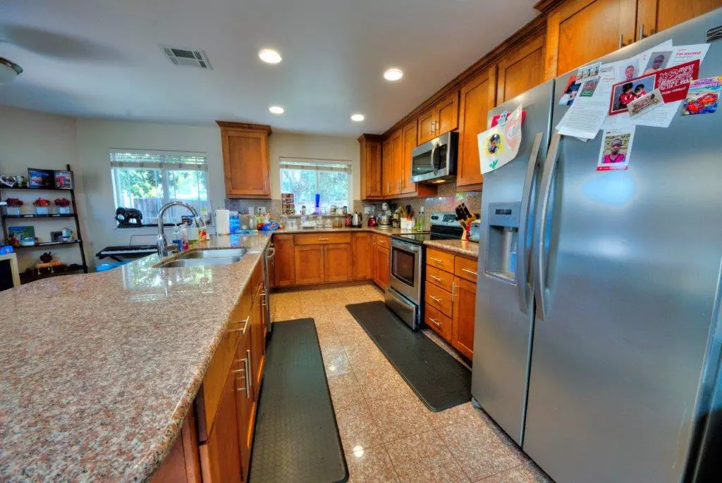 3355 Granada Ct photo 3