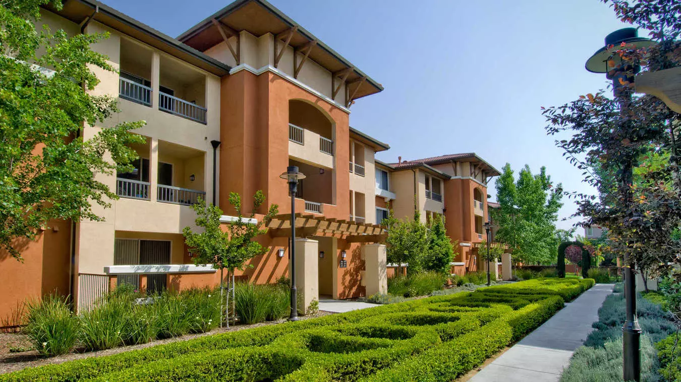 Estancia at Santa Clara photo 4