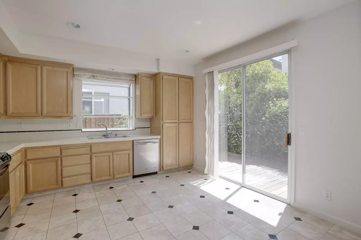 4692 Wilcox Ave photo 3