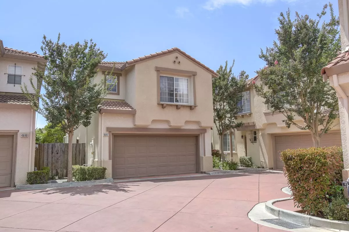 4692 Wilcox Ave photo 4