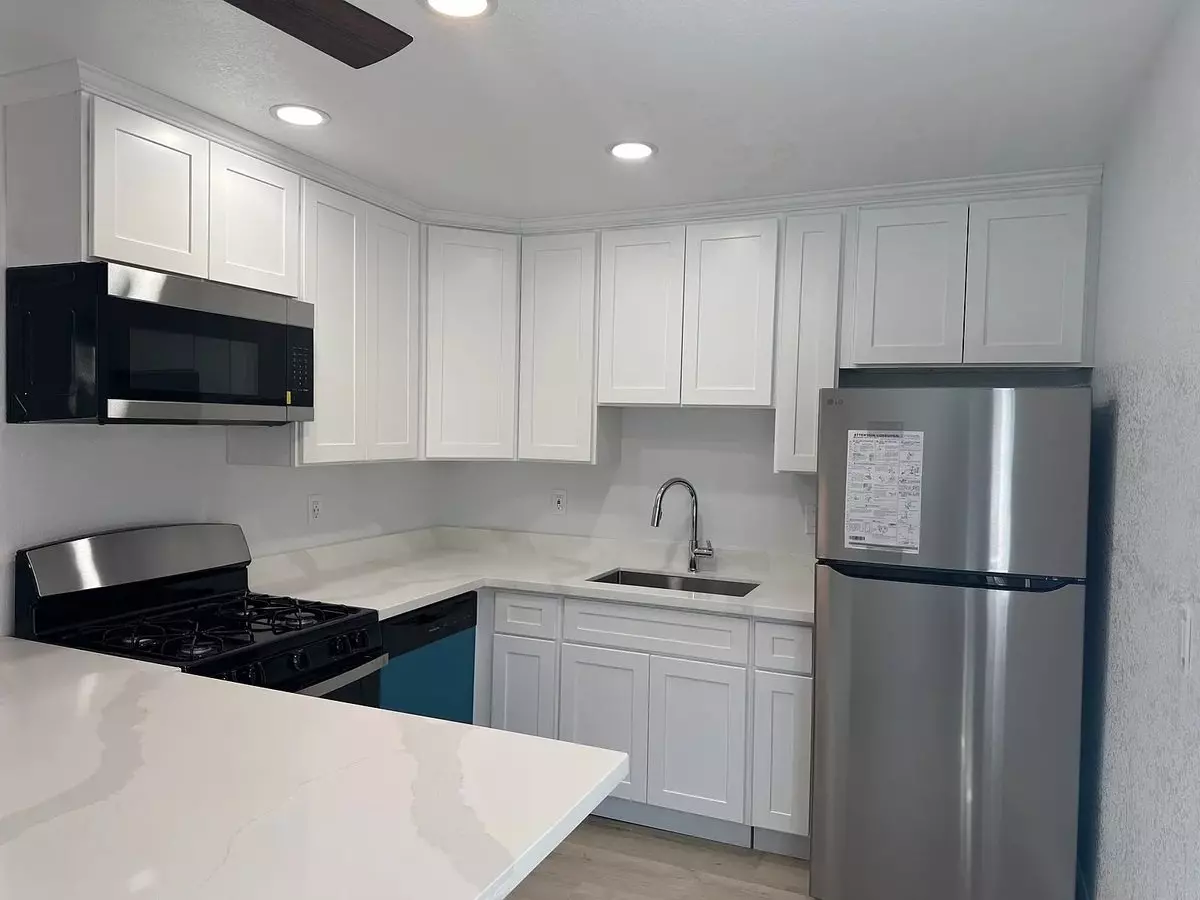 1350 Warburton Avenue, Santa Clara, CA 95050 photo 2