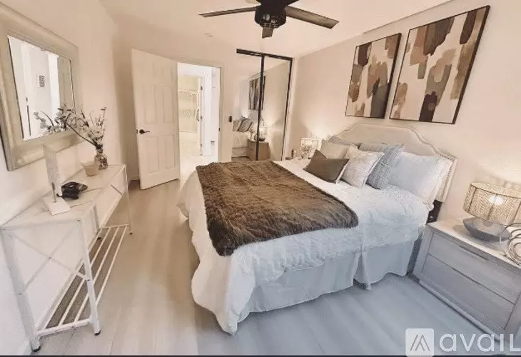 Fully Updated Modern One Bedroom And One Bath photo 5