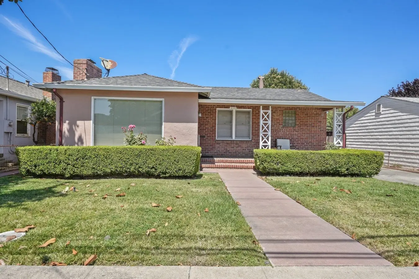 Spacious Vintage-style Home Steps From Santa Clara University photo 2