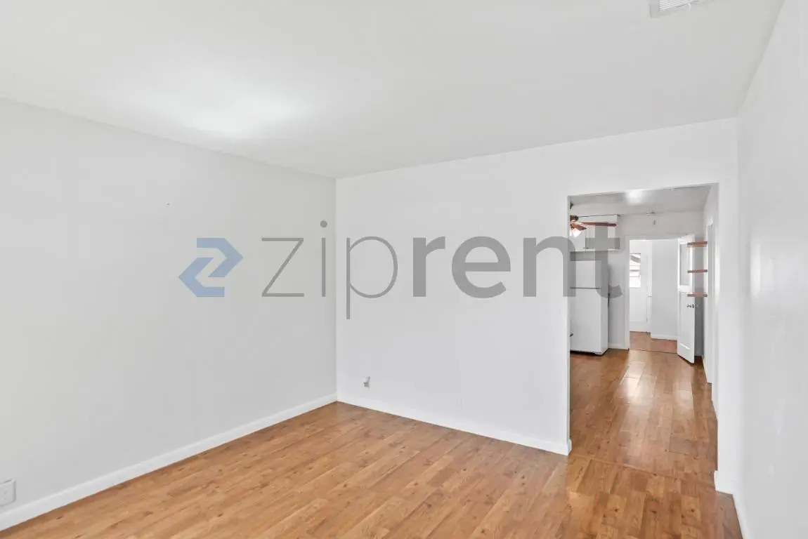 Stylish Home | Remodeled | Desirable Location photo 4