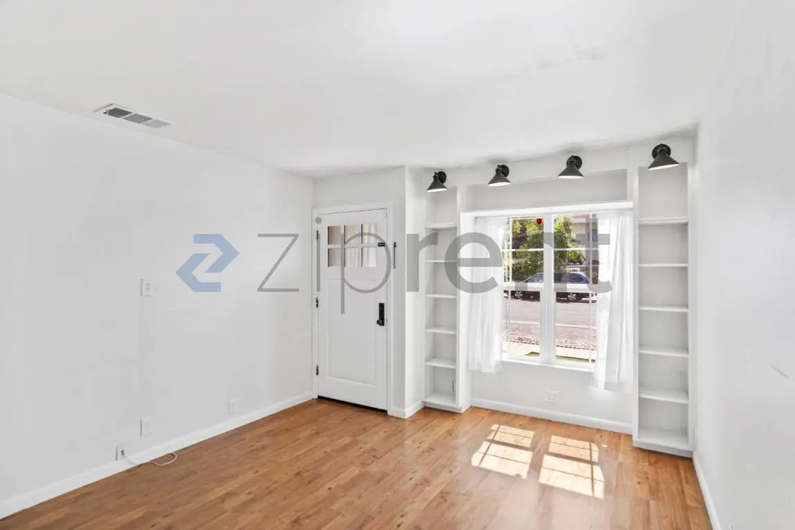 Stylish Home | Remodeled | Desirable Location photo 3