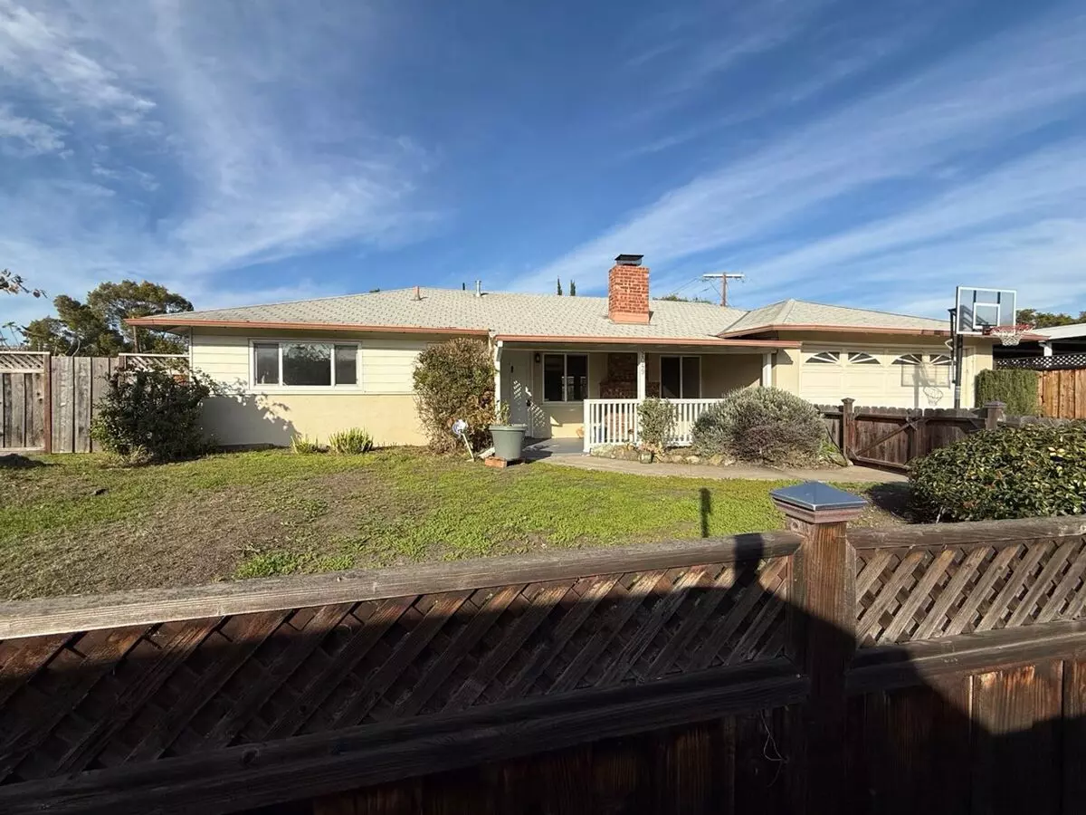 2049 Bray Ave Santa Clara, CA 95050 photo 2