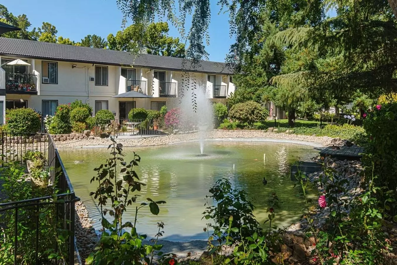 Villa Serena 55+ Rental Community photo 3