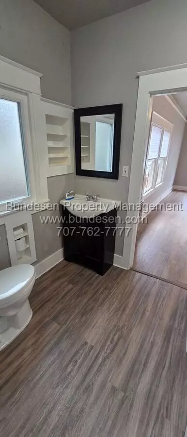 126 Leland St photo 4