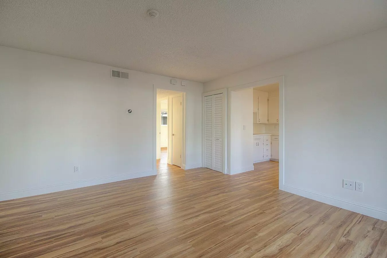 1530 Boston Ct Unit Santa photo 5