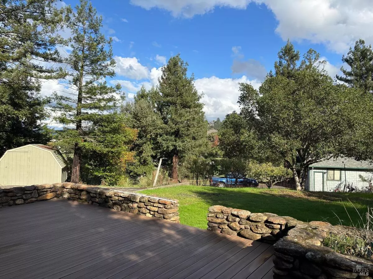 1776 Meda Ave Santa Rosa, CA 95404 photo 2