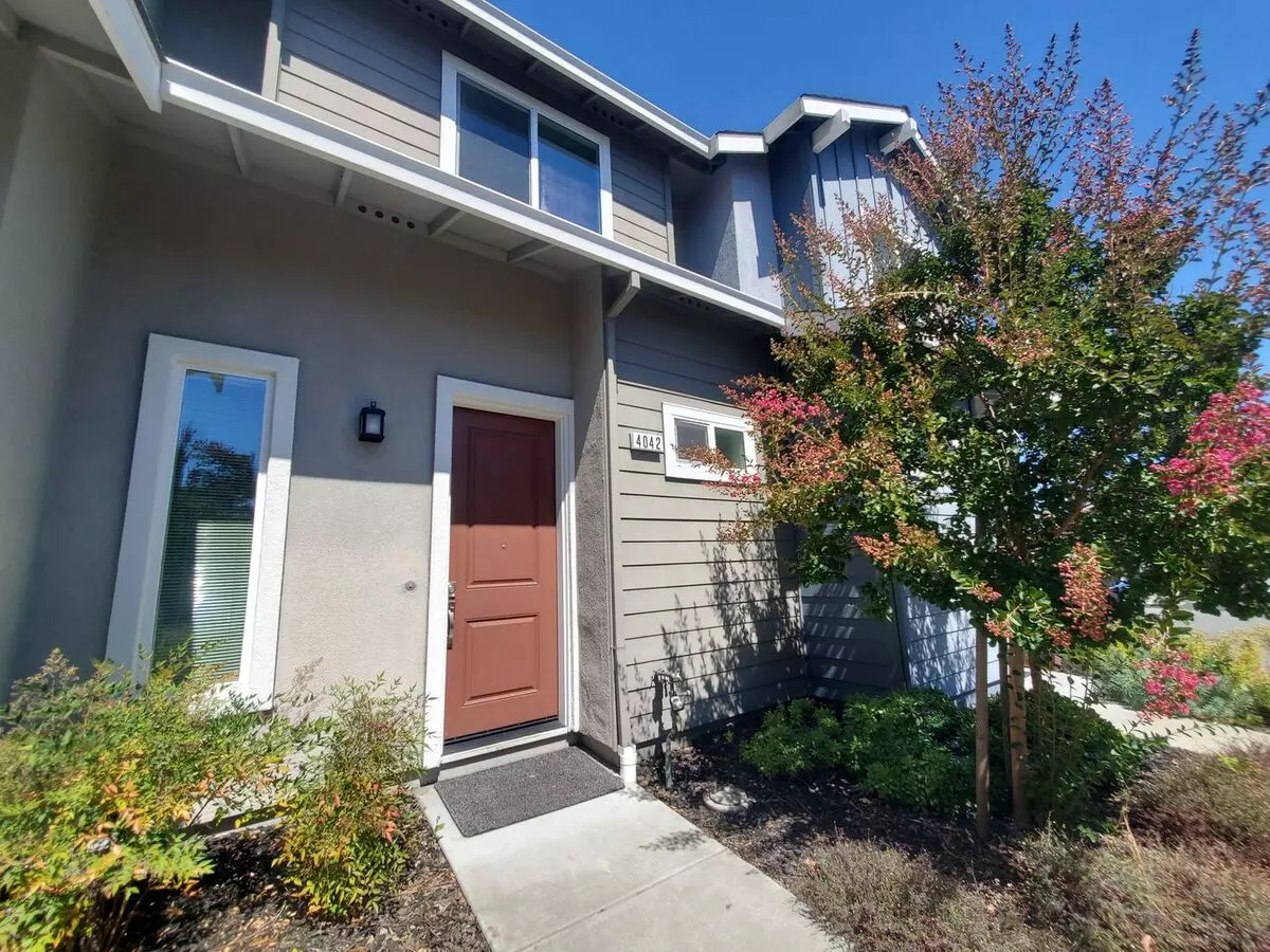 4042 Alexander David Ct photo 2