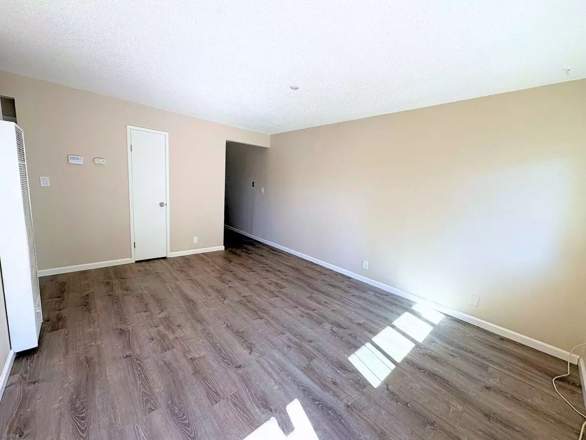 6123 Montecito #13-16 photo 4