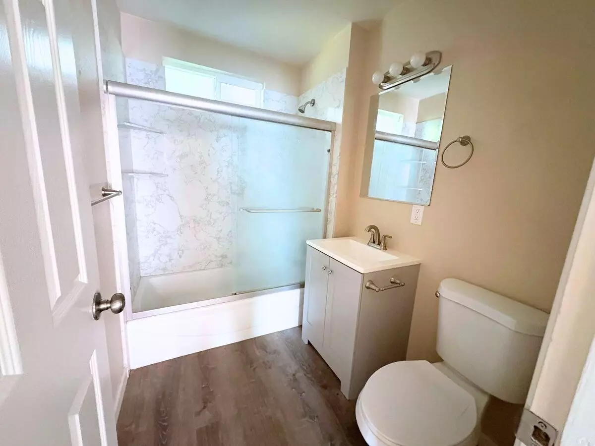 6123 Montecito #13-16 photo 3