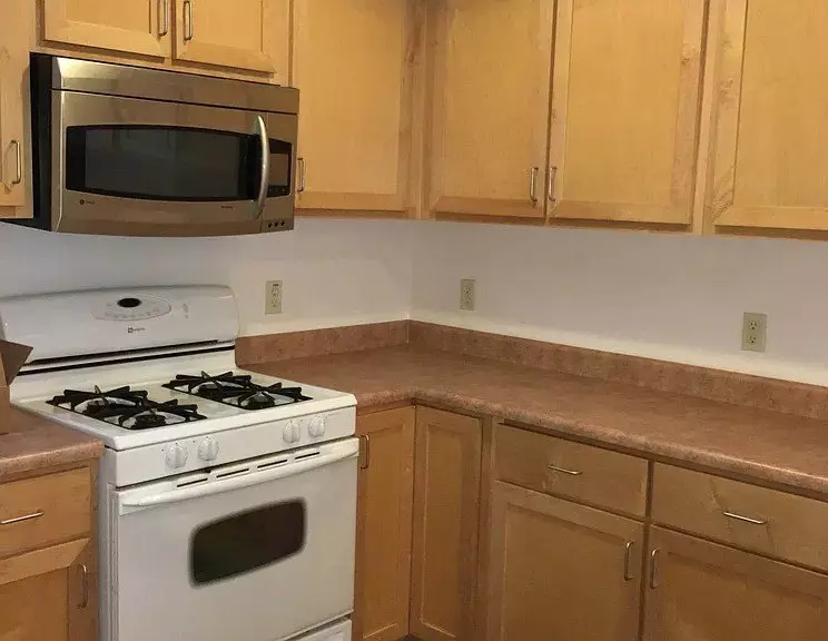 630 Square Foot Condo Home Has 0 Bedrooms And 1.0 Bathrooms.