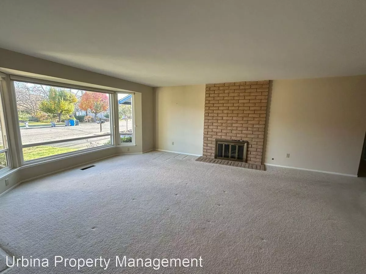 7418 Oakmont Dr Santa Rosa, CA 95409 photo 3