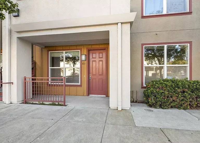 950 Campoy St Santa Rosa, CA 95407 photo 2