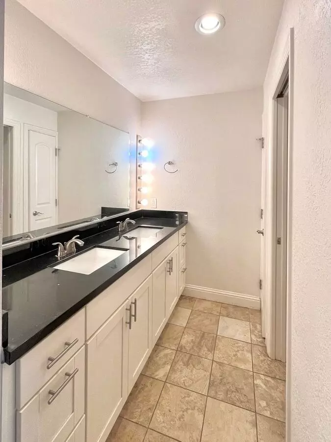 Brush Creek Townhomes photo 5