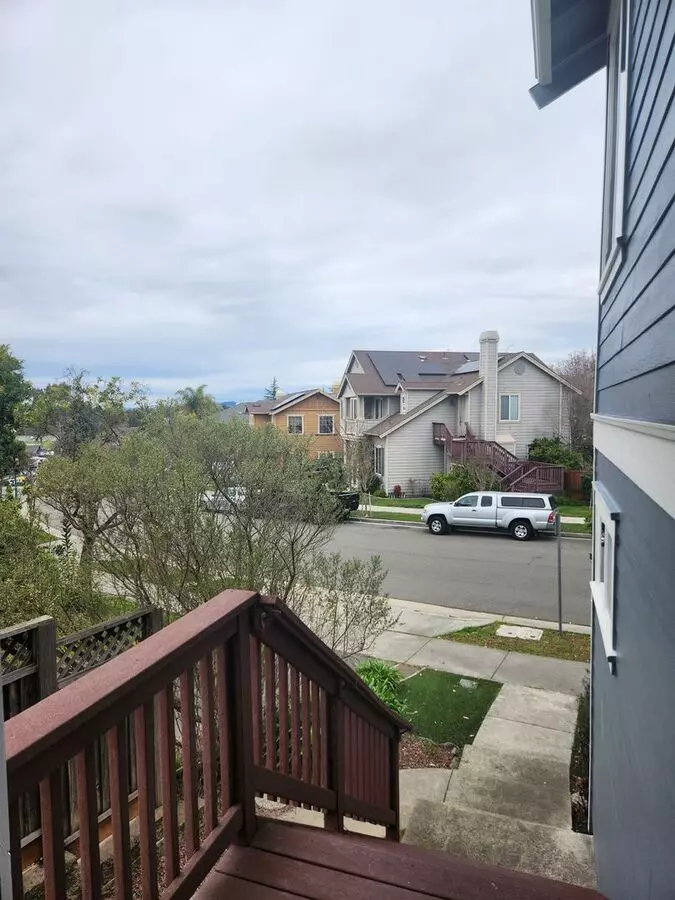 Great Santa Rosa Neighborhood 3 Bedroom, 2.5 Bathrooms photo 2