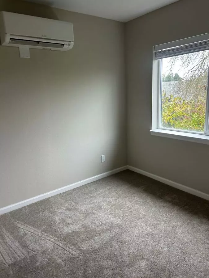 224 Brittain Ln Santa Rosa, CA 95401 photo 3