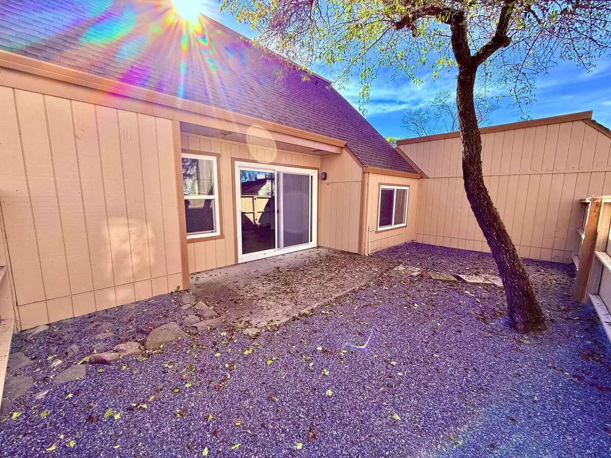 1970 Knolls Dr Santa Rosa, CA 95405 photo 3